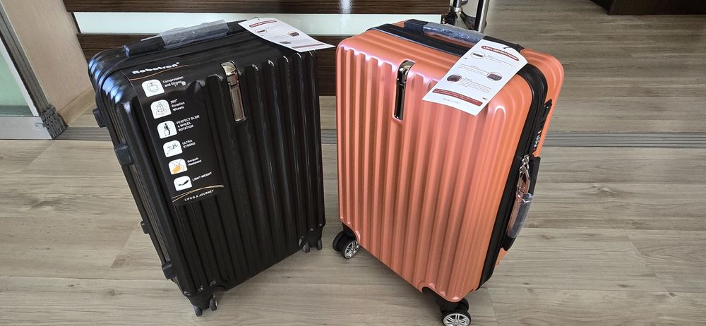 Продавам 2бр  много красиви куфари