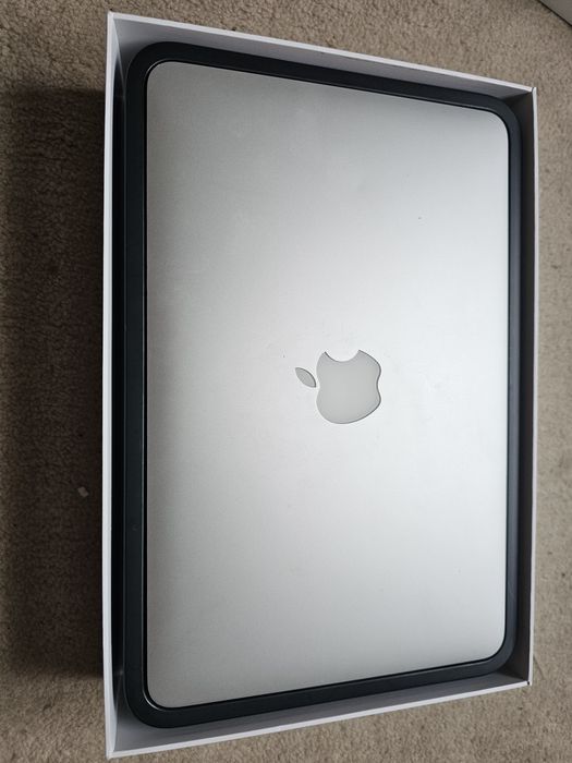 Macbook air 11 inch