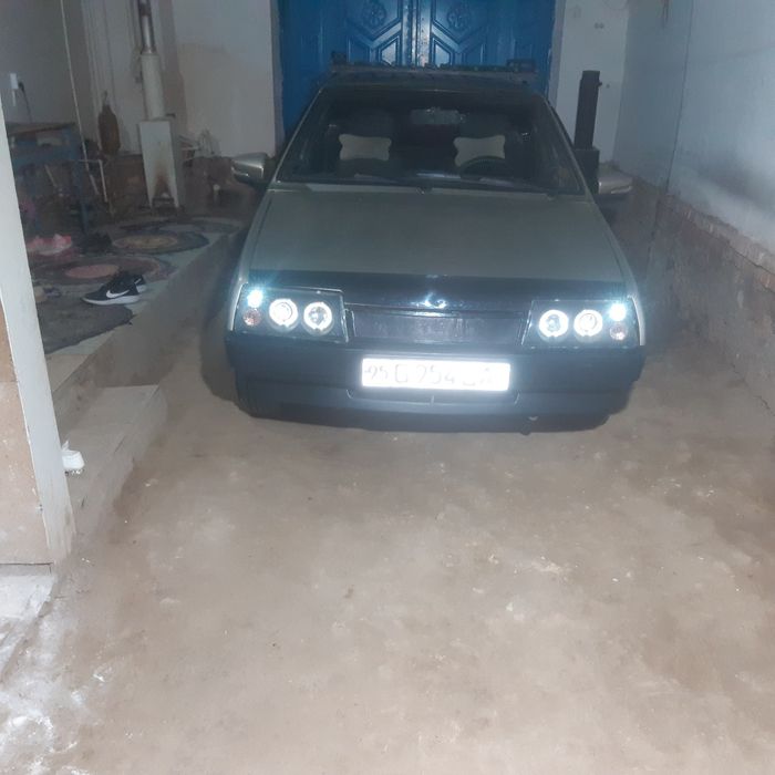 Lada 21099 satiladi