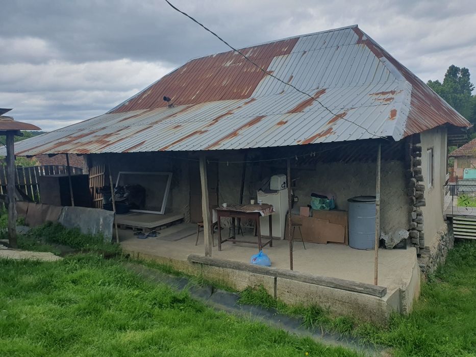 Casa cu 3 camere comuna Bala