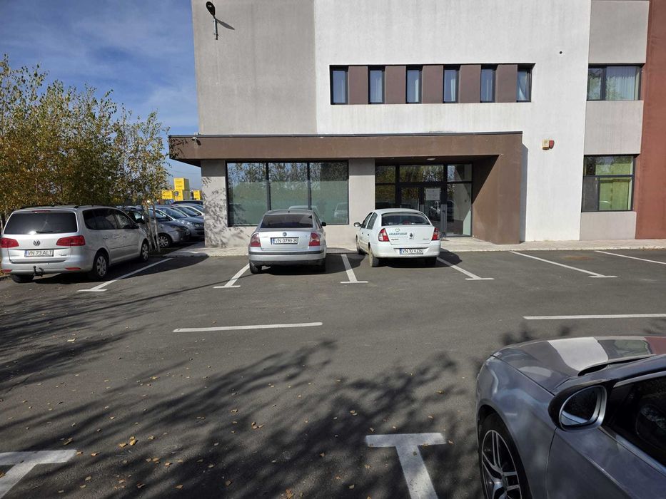 inchiriez sediu birouri si hala de depozitare,productie