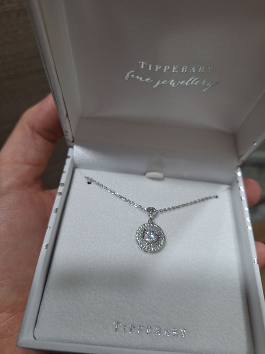 Чисто ново сребърно бижу