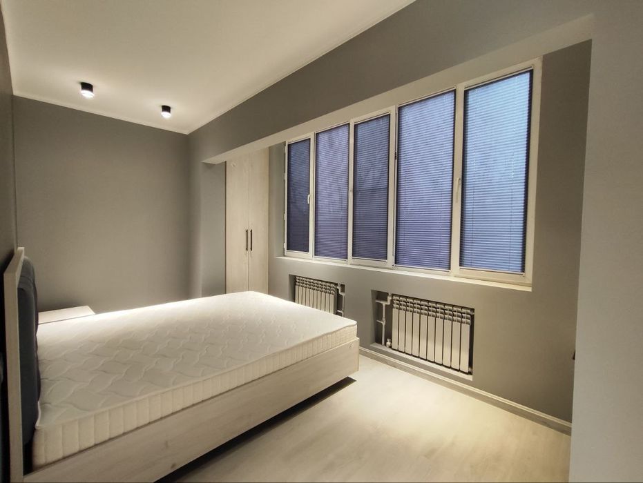 Продам 1/4/4  45м. Ул. БАБУР. С/м Корзинка (аэропорт)