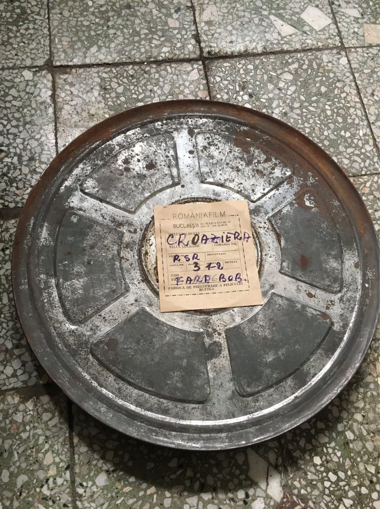 Filme pe peliculă 16 mm