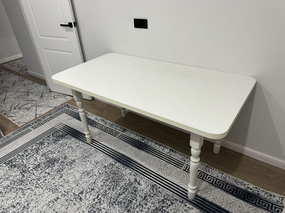 Стол и стулья из дерева 6шт