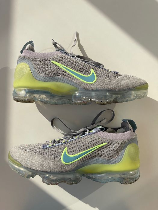 Обувки Nike VaporMax 2021 сиво и зелено 44 номер