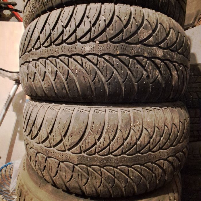 Б/у резина всесезонка 185на60Р14 разнопарка за 15 тысяч