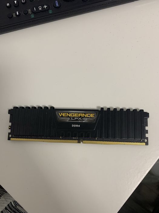 Memorie ram Corsair 16gb 3600mhz