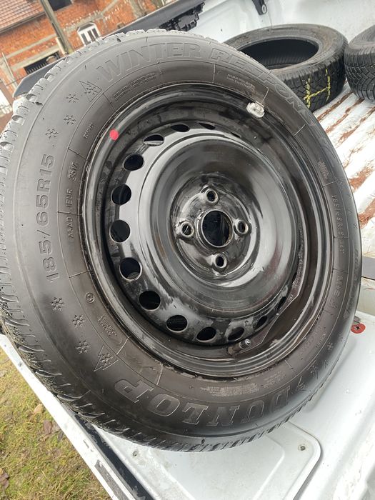 Cauciucuri 185 65 R 15, cu jante tabla  Dacia Logan