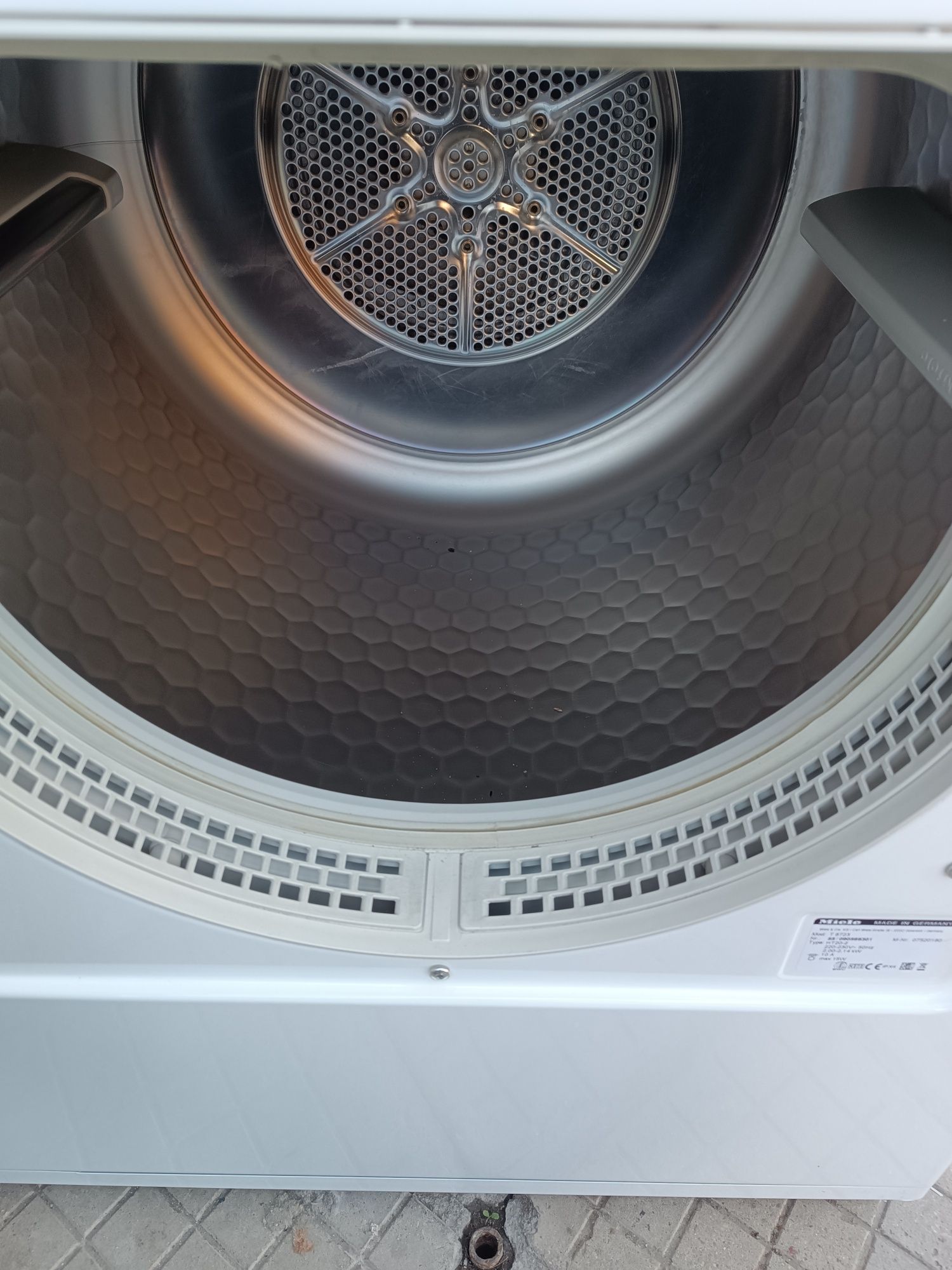 Сушилня miele въздухарка