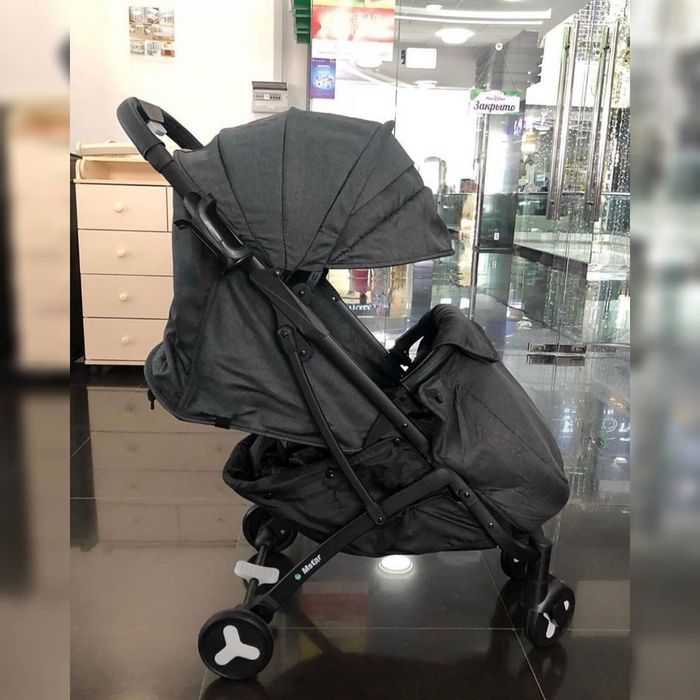 Коляска прогулочная