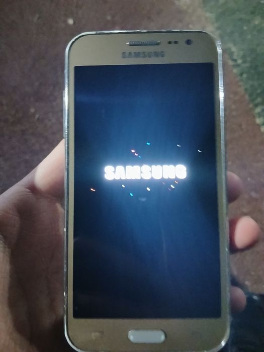 Samaung galaxy J2
