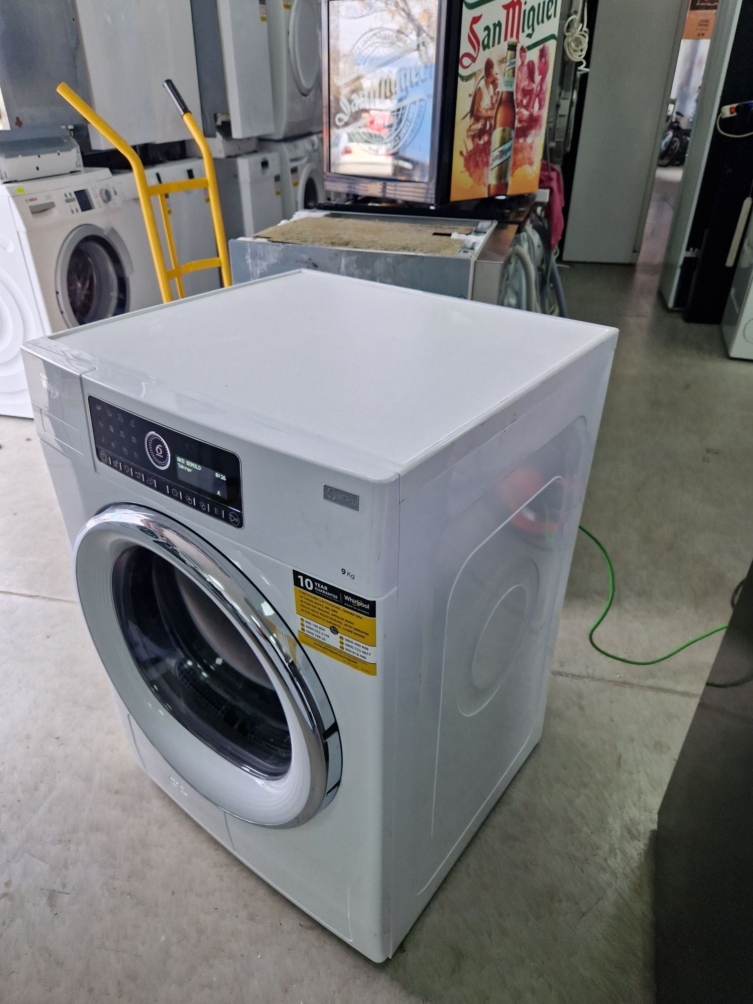 Сушилня Whirlpool 9кг Термопомпа