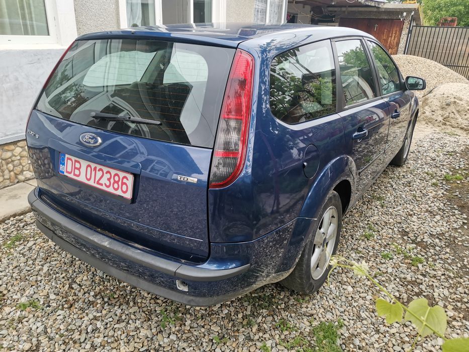 Dezmembrez Ford Focus 2 1.6 Tdci 2007 break