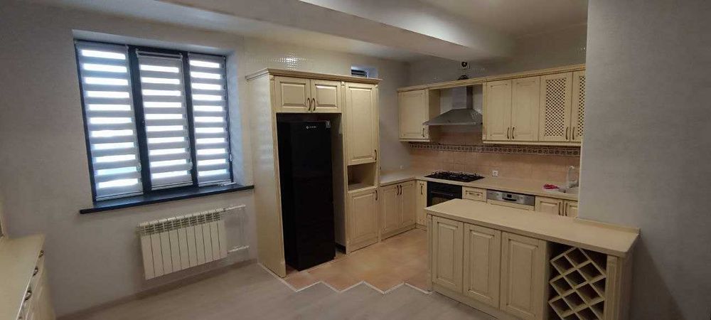 Объект с арендаторами в центре, 335 кв.м, офис,клиника