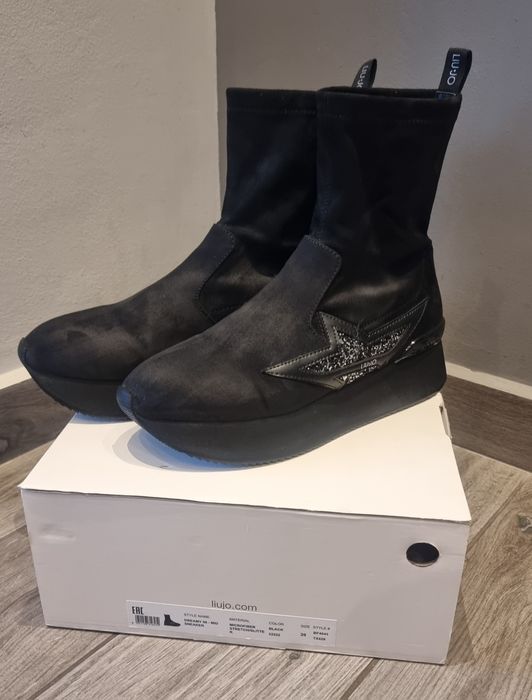 Боти.  LiuJo.  .