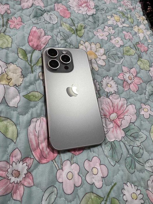 iPhone 15 pro (128 GB, 86%) свой