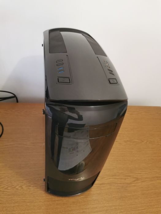 Unitate PC calculator gaming i5 4670k, 16 GB RAM, ssd, AMD RX 580 4 GB