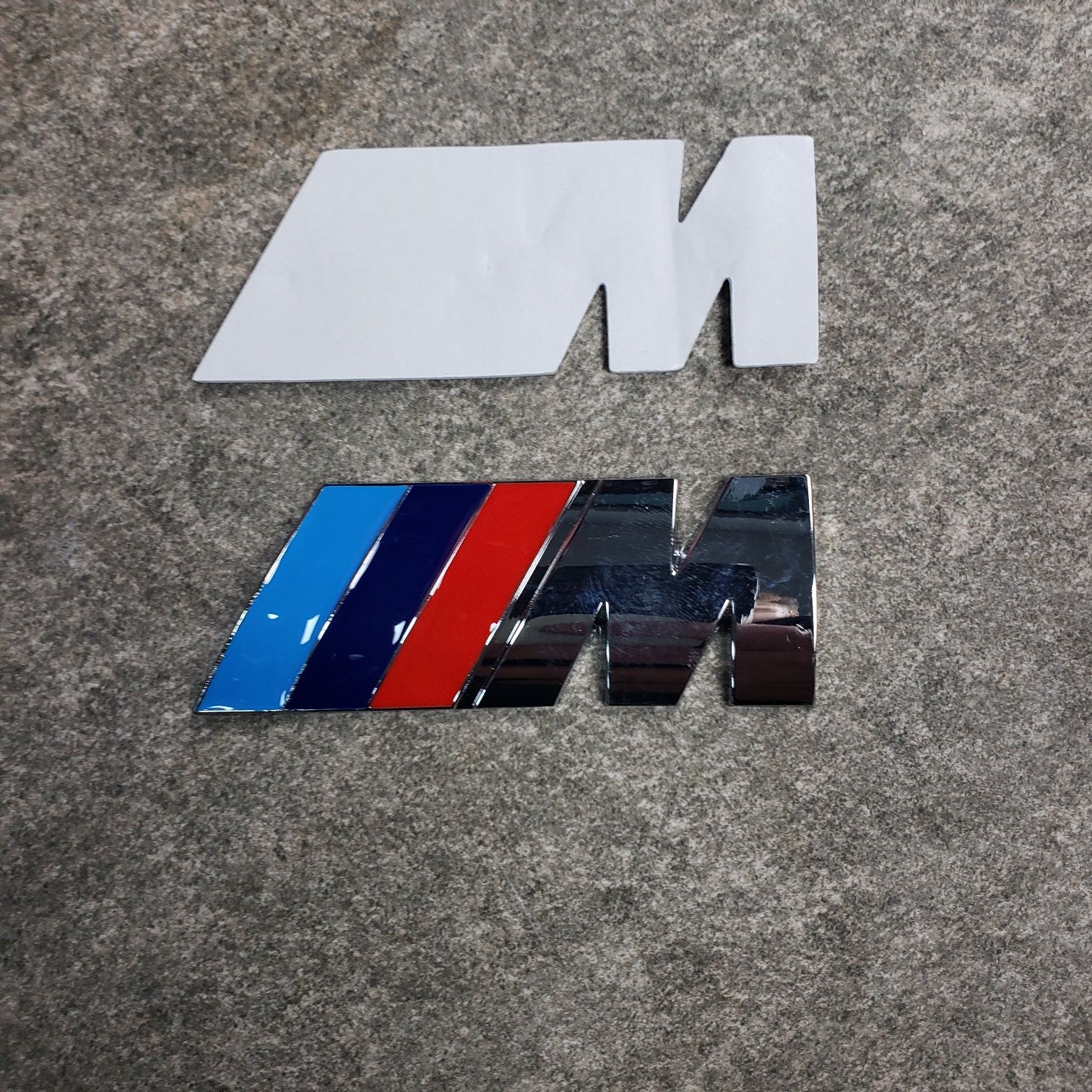 Емблема БМВ / BMW - М залепяща се (метална)