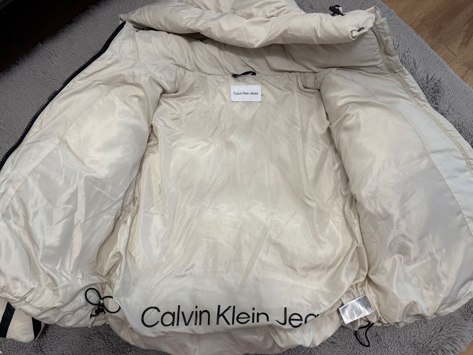 Calvin Klein яке