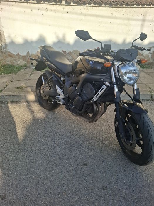 YAMAHA FZ600 Nov Vnos
