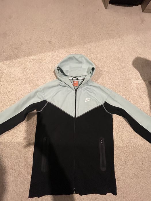 Продавам дрехи които вече не нося на достъпни цени