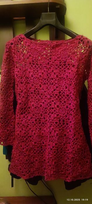 Пуловери ръчно плетиво  60лв/бр.