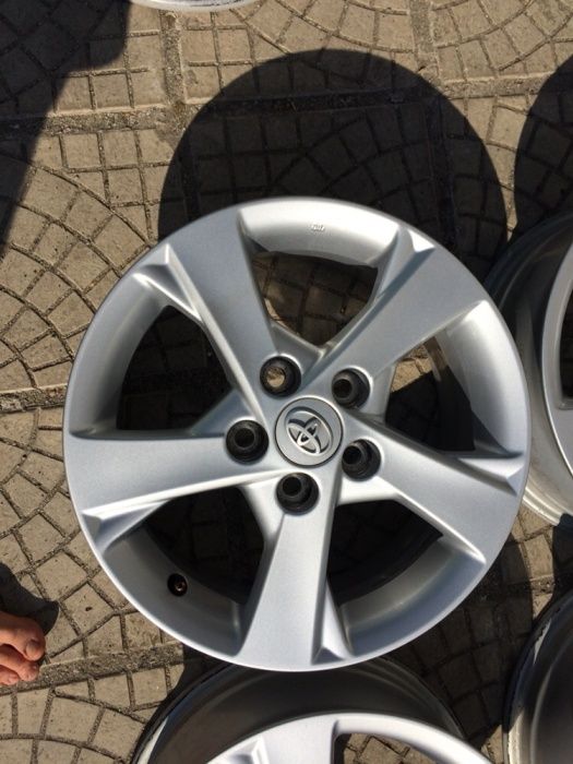 4бр. оригинални джанти Toyota 16" 5x114.3