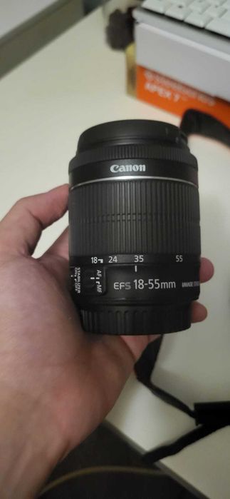 Camera Canon 700D DSLR + obiectiv 18-55mm