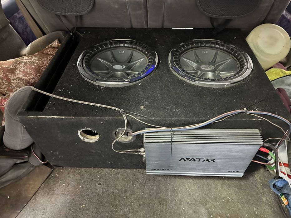 Продам сабуфер хороший