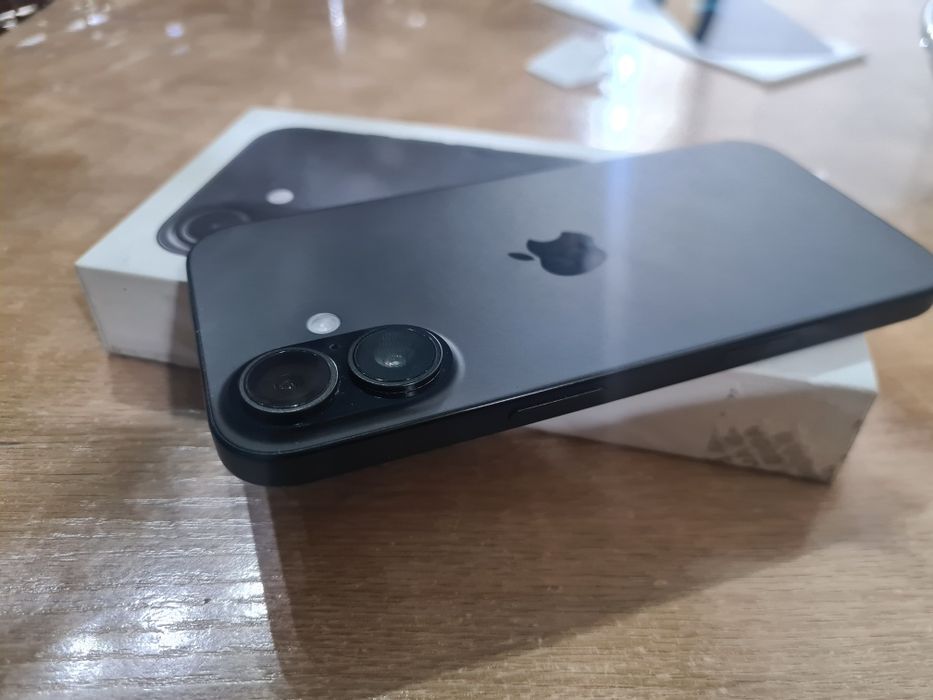 Iphone 16 Black 128 gb