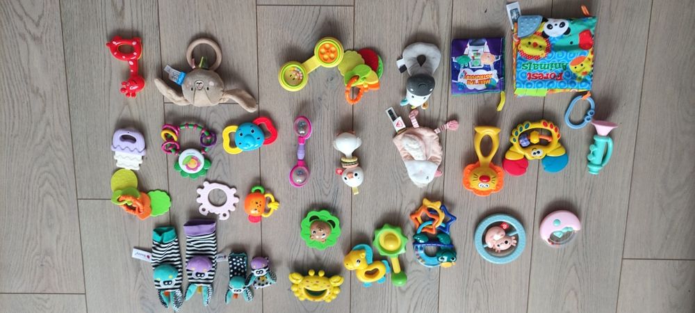 Два лота бебешки играчки