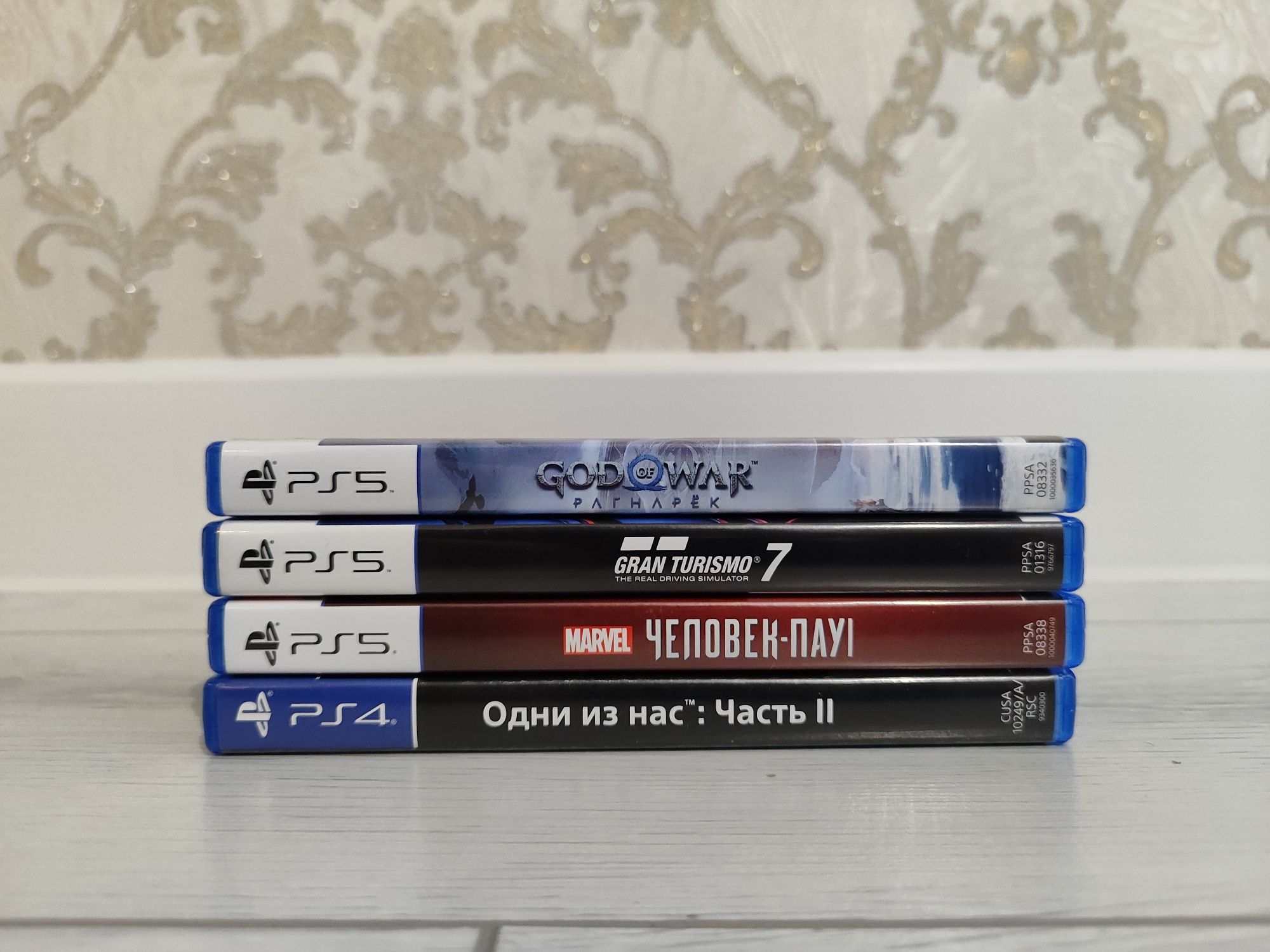 PS5 Gran turismo 7, Spider man 2, God of war Ragnarok