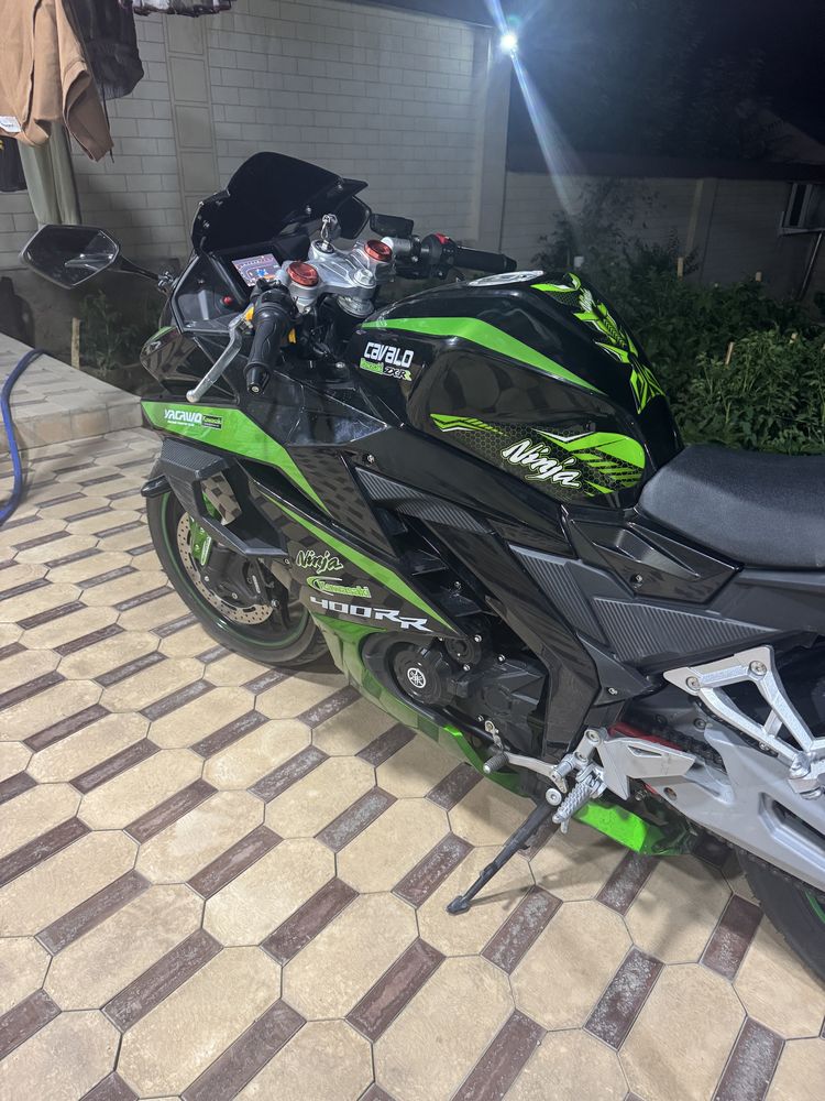Спортбайк kawasaki 400 куб пробег: 991км  обкатки  новый