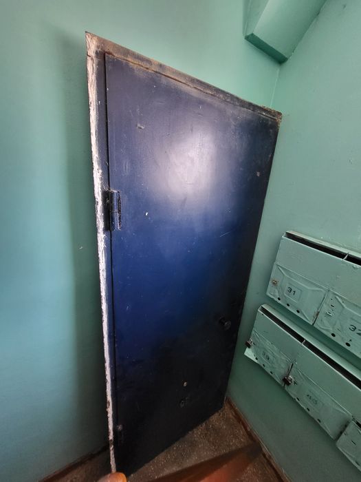 Дверь железная б_у