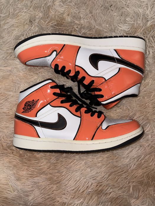 Air Jordan 1 Mid “Shattered Backboard” (Patent)