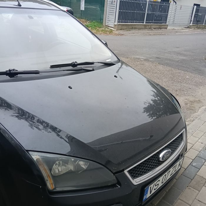 Vând Ford Focus  model 2006