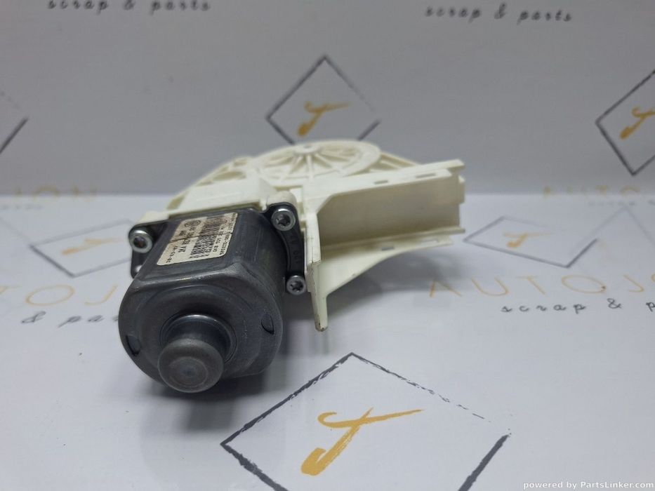 Motoras macara geam stanga fata VOLKSWAGEN GOLF V (1K1) [ 2003 - 2009 ] TDI (BKC, BLS, BXE) 77KW|105HP OEM 1K4837401AA