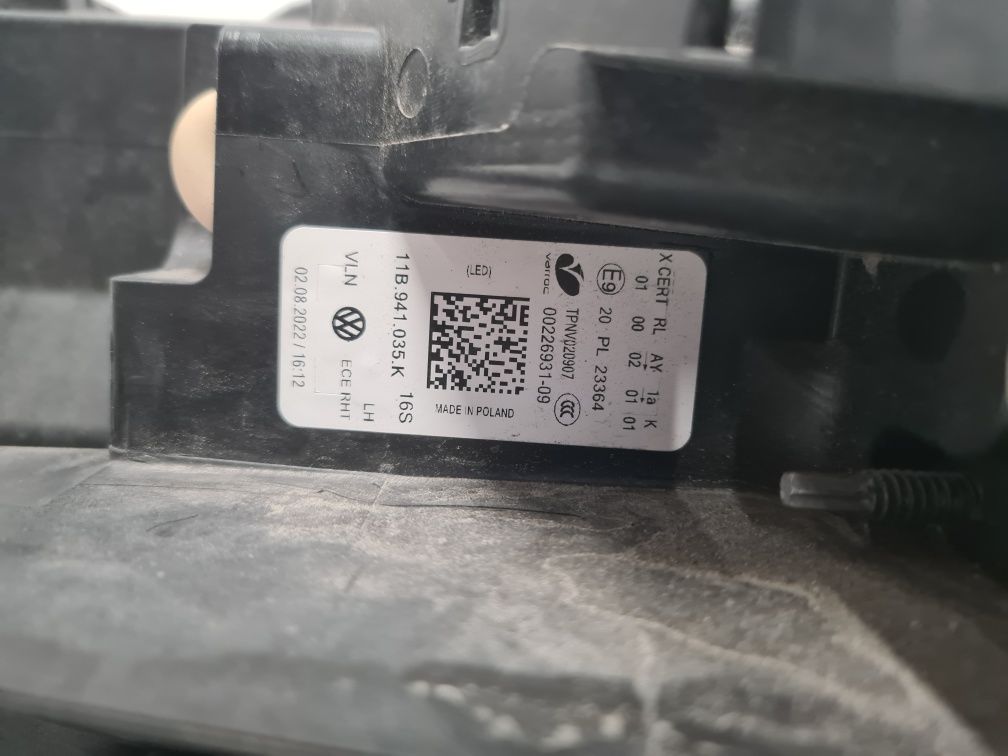 Far Stanga Volkswagen ID.4 2022 Full Led fara defect fără calculatoare
