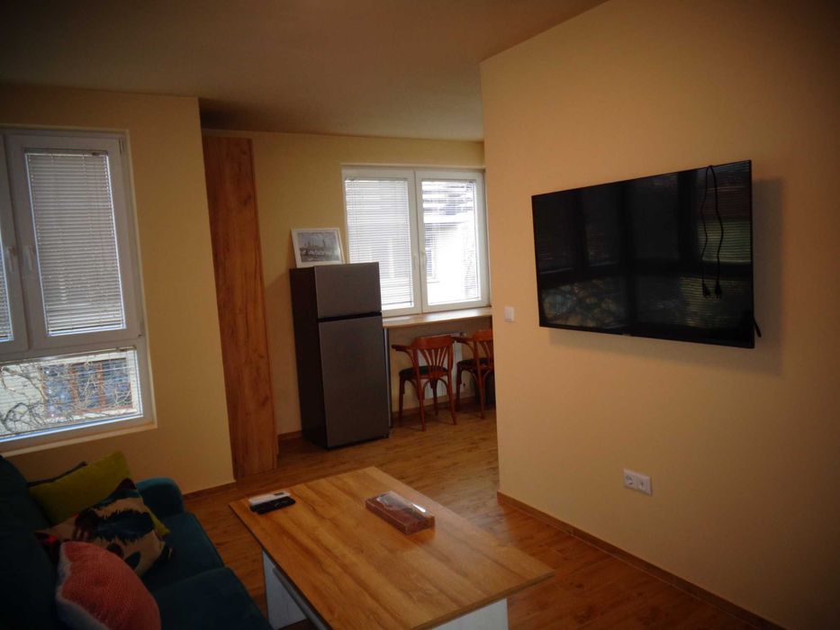 Близо до пл.Знаме на мира, след ремонт, напълно обзаведен и оборудван