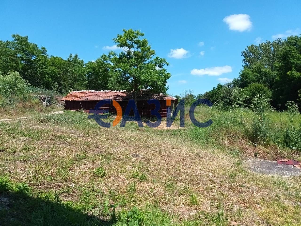 Голяма двуетажна къща в с. Зорница, обл. Бургас, 120 кв. м,