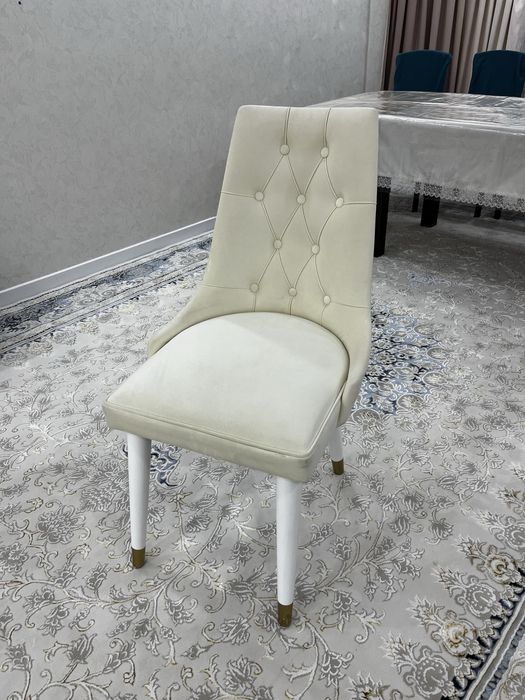 Стулья королевские