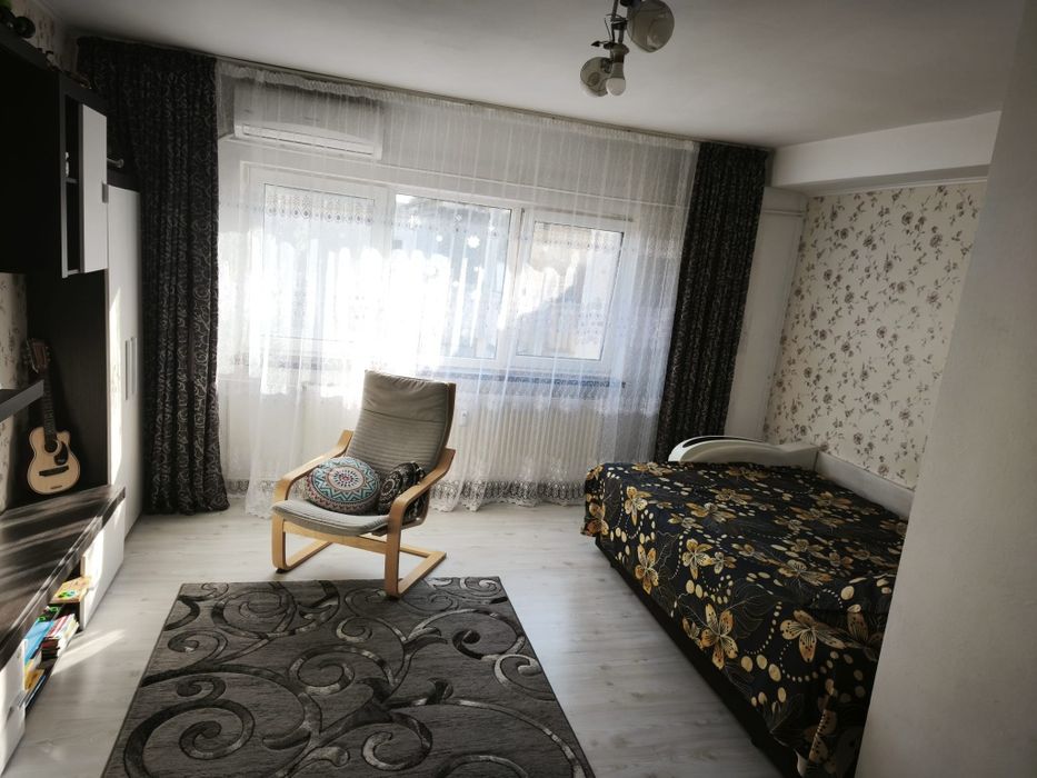 Vand apartament 2 camere