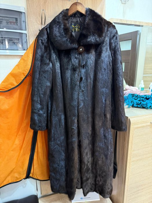 Продам норковую шубу