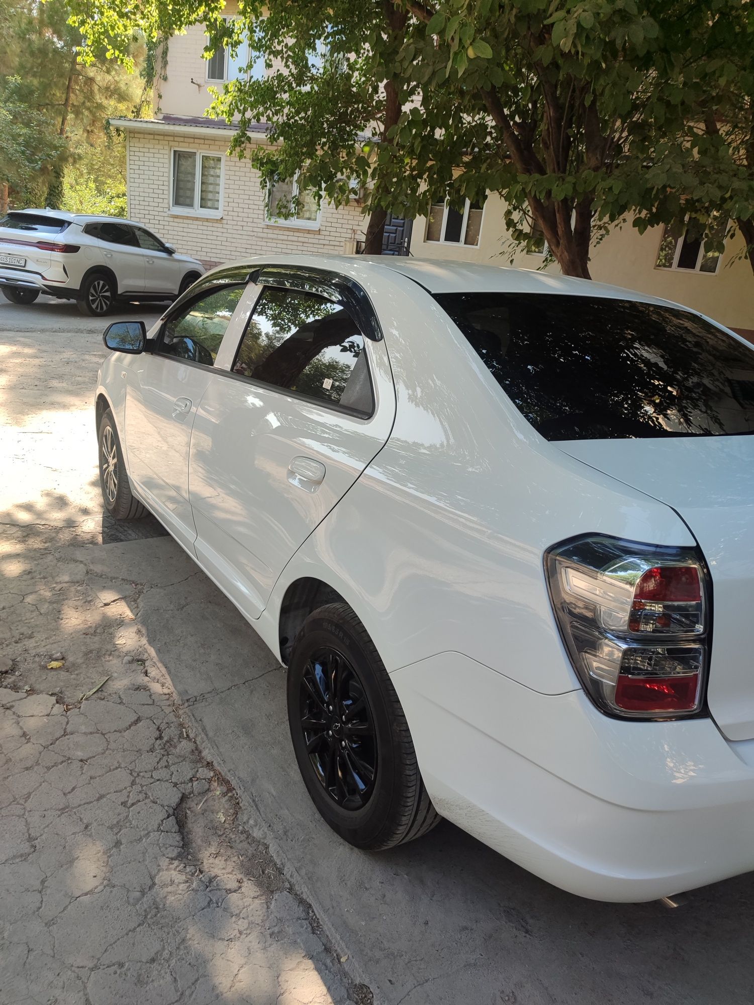 Mashina Cobalt ideal holat