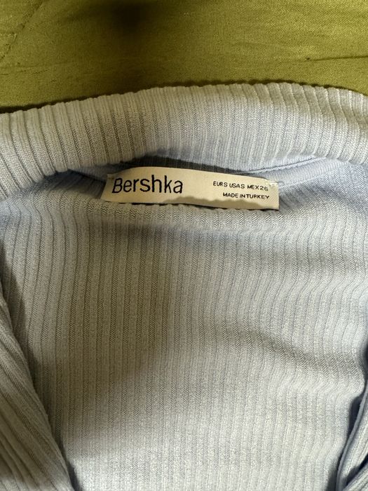 Синьо горнище Bershka