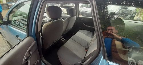 Dezmembrez Ford Focus 1,turnier,an fabricatie 2003,1.6 benzina,cod mot