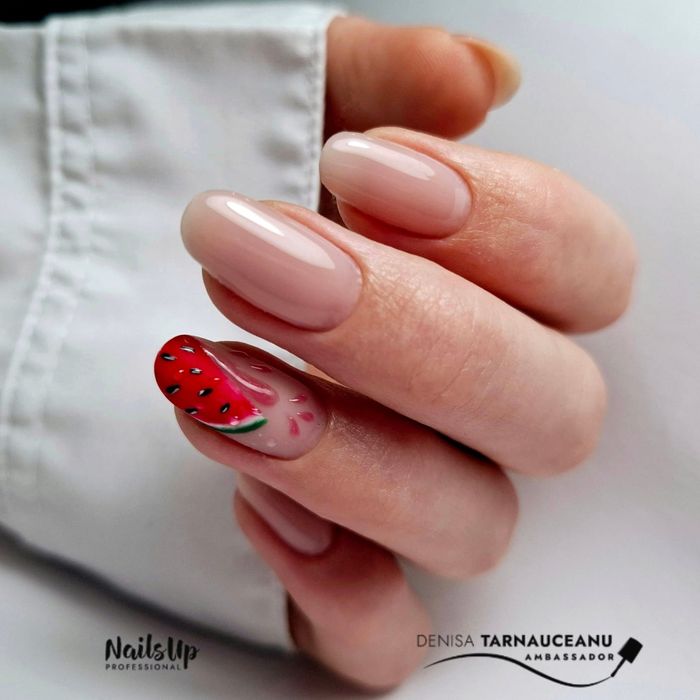 Manichiura/ unghii cu gel, semi