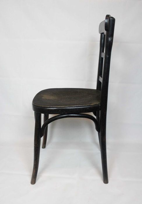 Винтидж виенски столове „Карловац“ дървени