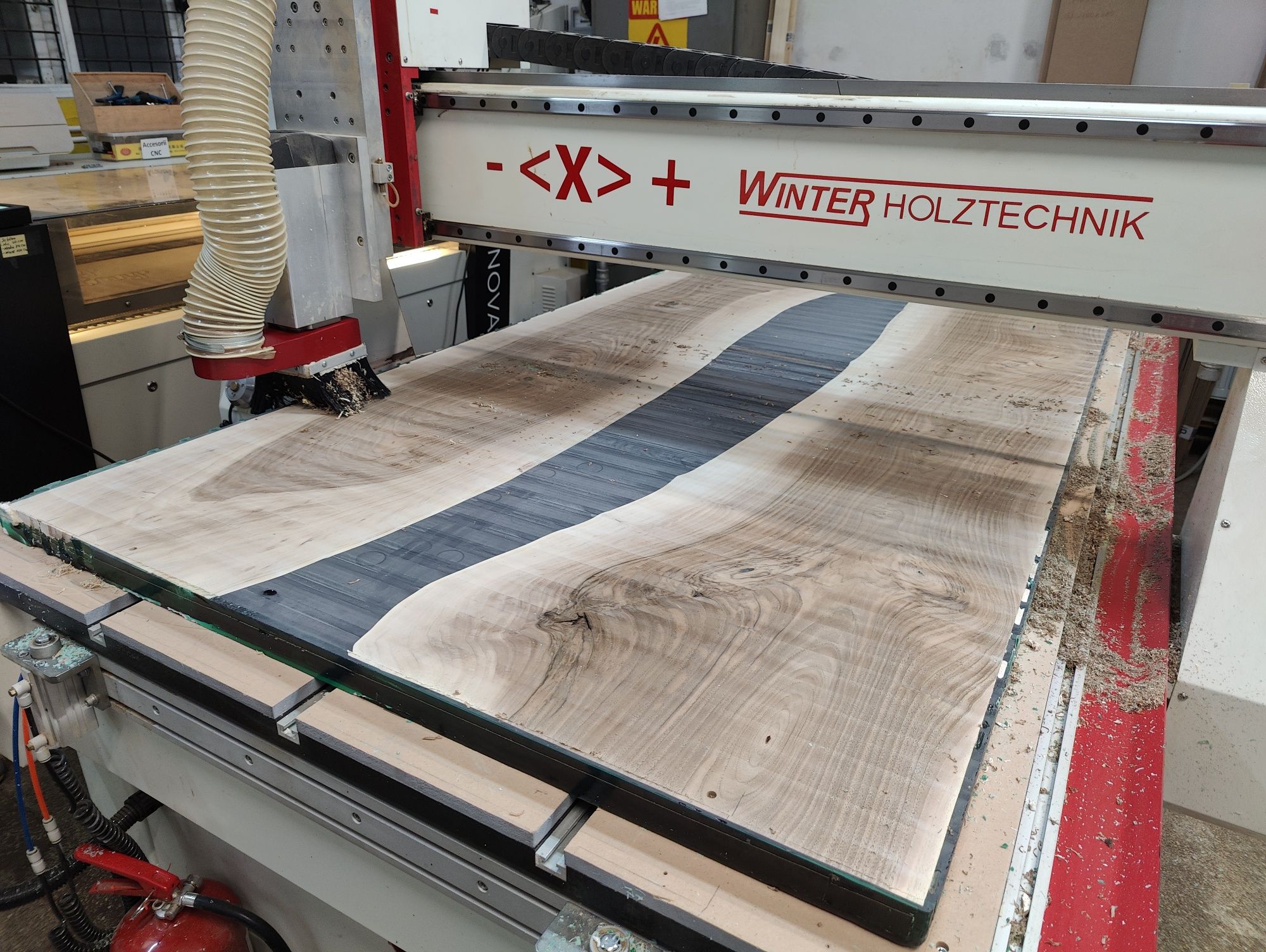 Planare CNC blaturi lemn pentru rasina